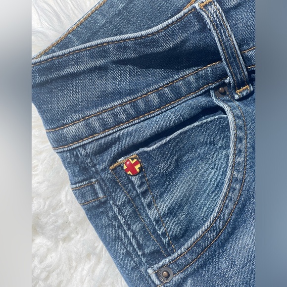 Hudson Signature Midrise Bootcut jeans. 26” waist 29” inseam - Picture 4 of 9